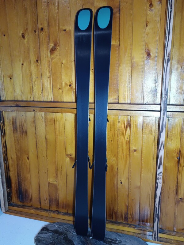 LYŽE KASTLE TX 87 UP 174CM